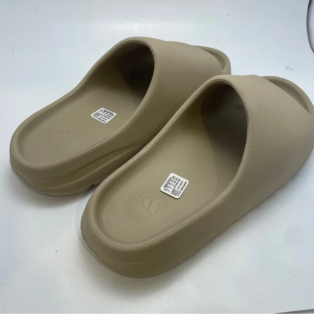Yeezy by Adidas Slides Originals Brown Size 13‎